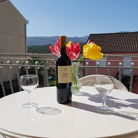 Apartament Andrej Jelsa (Hvar)
